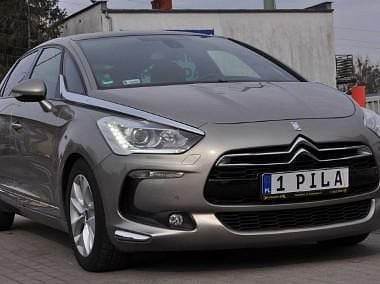 Inny kolor Używany 2012 Citroën DS5 Hatchback | 35 000 zł (Drogi) - Obraz 1/4