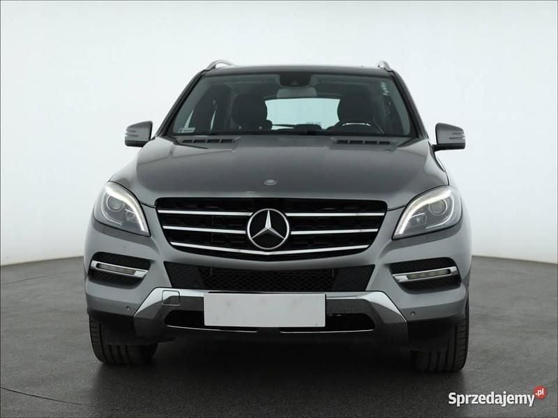 Szary Używany 2013 Mercedes ML350 SUV | 89 999 zł - Obraz 1/4