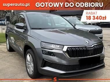 Szary Nowe 2025 Skoda Karoq SUV | 140 160 zł (Uczciwa cena) - Obraz 1/4