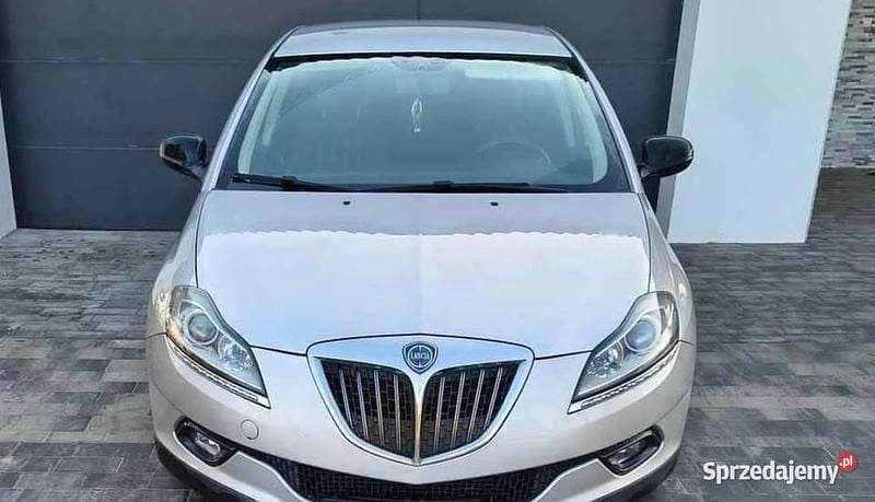 Używany Lancia Delta 2008 Srebrny Hatchback