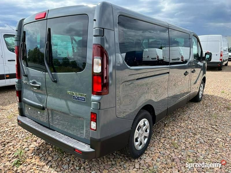 Nowe Renault Trafic 150 KM (110 kW) 2025 Szary Minivan