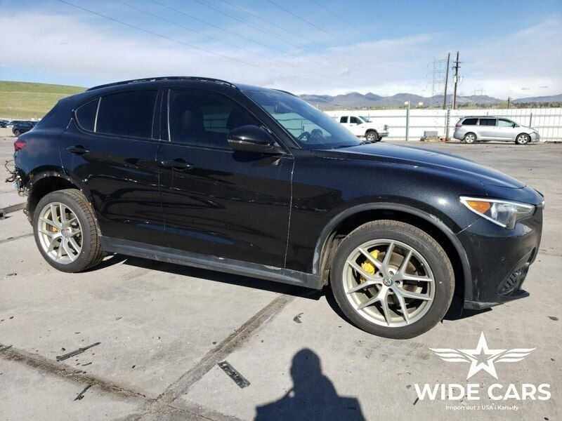 Czarny (metalik) Używany 2019 Alfa Romeo Stelvio SUV | 49 600 zł - Obraz 1/4