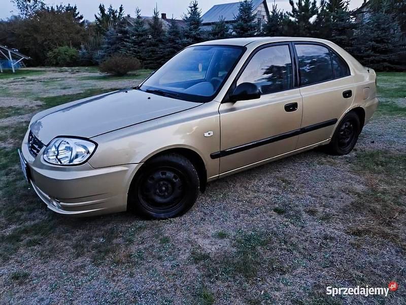 Używany Hyundai Accent 2004 Złoty Hatchback