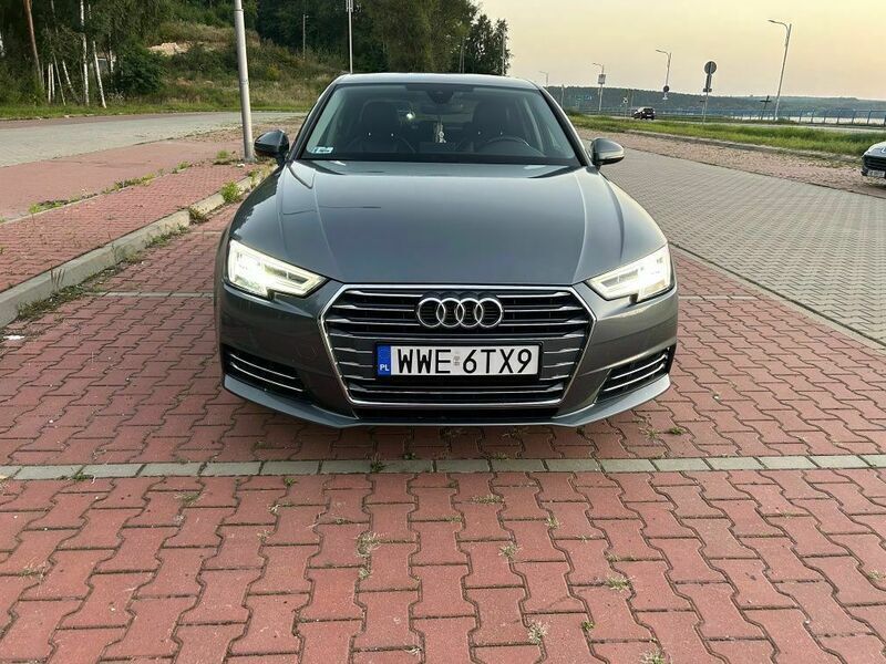 Używany Audi A4 2017 Szary Sedan/Limuzyna