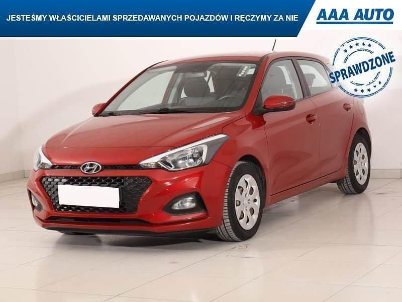 Używany Hyundai i20 84 KM (61 kW) 2019 Czerwony Hatchback