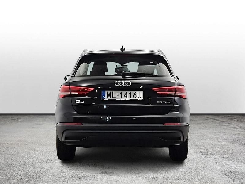 Używany Audi Q3 150 KM (110 kW) 2022 Czarny SUV