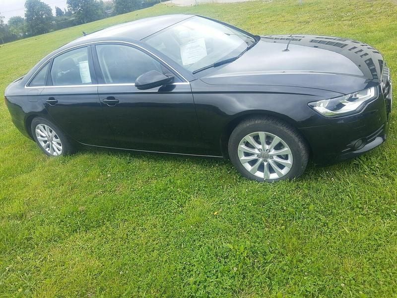 Używany Audi A6 2012 Czarny Sedan/Limuzyna