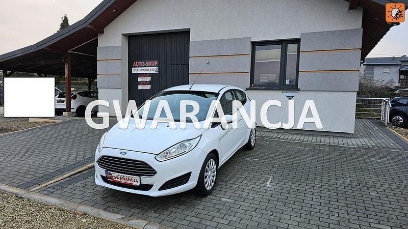 Biały Używany 2017 Ford Fiesta Hatchback | 21 950 zł (Dobra cena) - Obraz 1/4