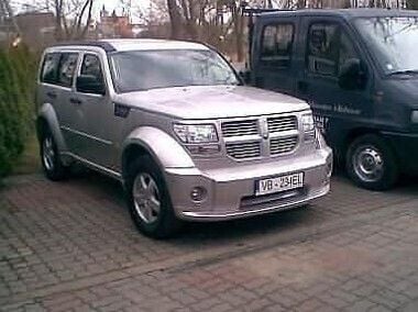 Srebrny Używany 2009 Dodge Nitro SUV | 79 900 zł - Obraz 1/4