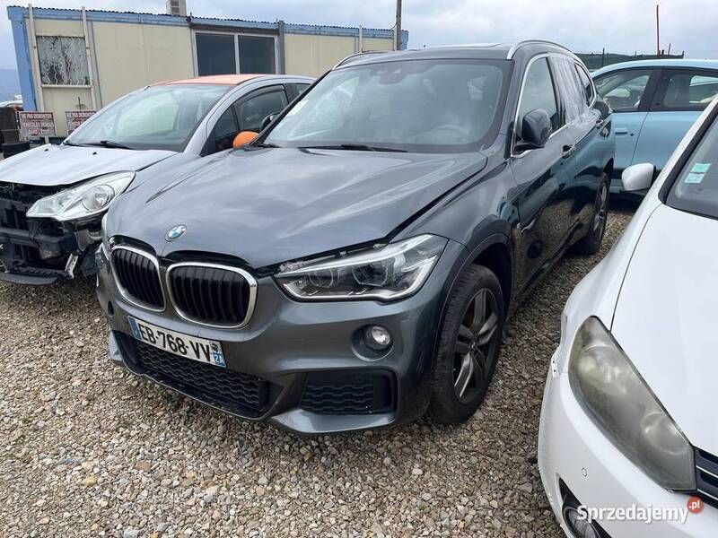 Szary Używany 2016 BMW X1 M Sport SUV | 54 000 zł - Obraz 1/4