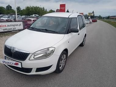 Biały Używany 2015 Skoda Roomster Minivan | 16 500 zł - Obraz 1/4