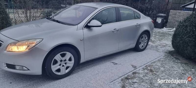 Srebrny Używany 2009 Opel Insignia Sedan/Limuzyna | 21 900 zł (Dobra cena) - Obraz 1/4