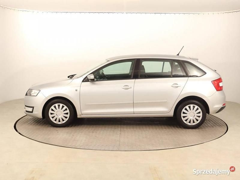 Używany Skoda Rapid 2015 Srebrny Hatchback