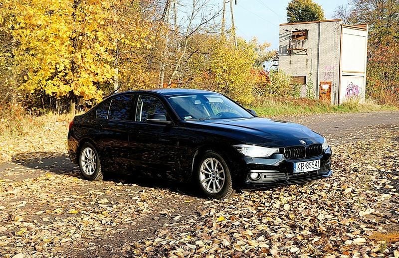 Używany BMW 316 2016 Czarny Sedan/Limuzyna