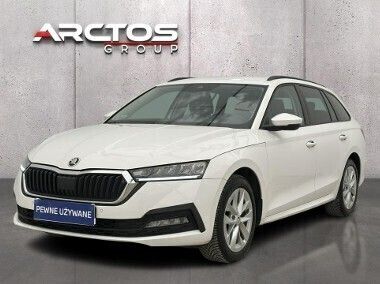 Biały Używany 2022 Skoda Octavia Ambition Kombi | 62 900 zł (Dobra cena) - Obraz 1/4