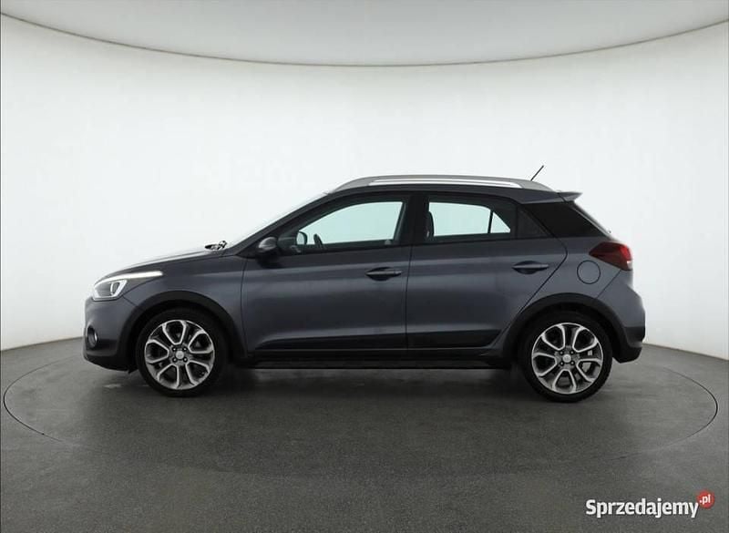 Używany Hyundai i20 101 KM (74 kW) 2018 Szary Hatchback