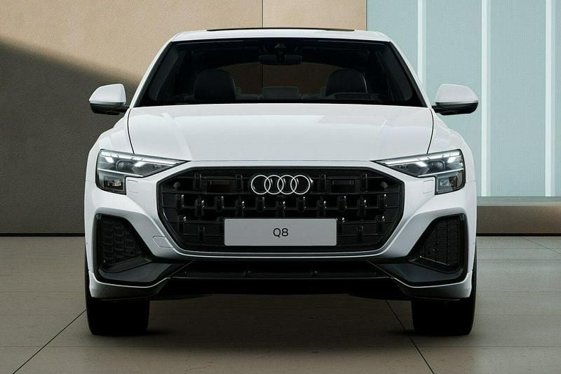 Używany Audi Q8 Ambiente 286 KM (210 kW) 2025 Biały SUV