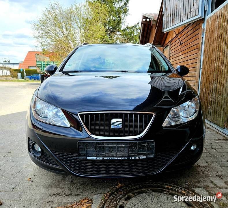 Czarny Używany 2011 Seat Ibiza SC Hatchback | 19 900 zł - Obraz 1/4