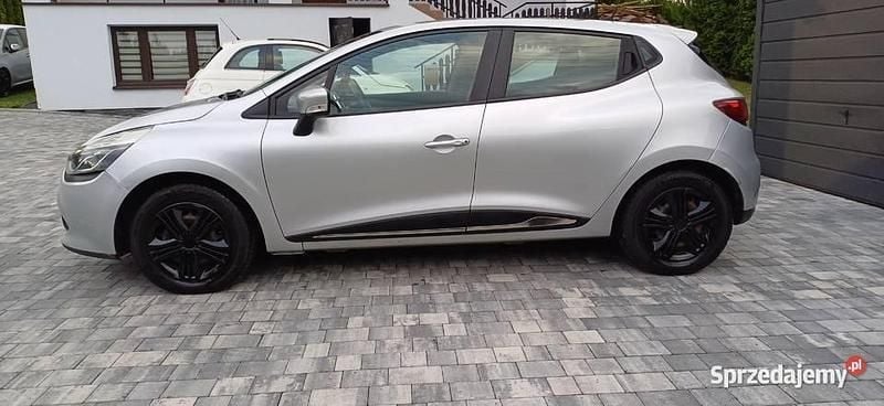 Srebrny Używany 2013 Renault Clio IV Hatchback | 17 900 zł (Uczciwa cena) - Obraz 1/4
