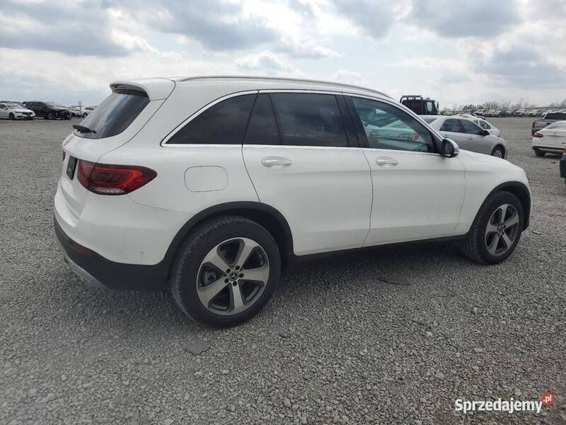 Używany Mercedes GLC300 255 KM (187 kW) 2021