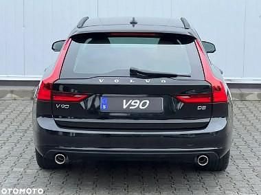 Używany Volvo V90 235 KM (172 kW) 2018 Czarny (metalik) Kombi