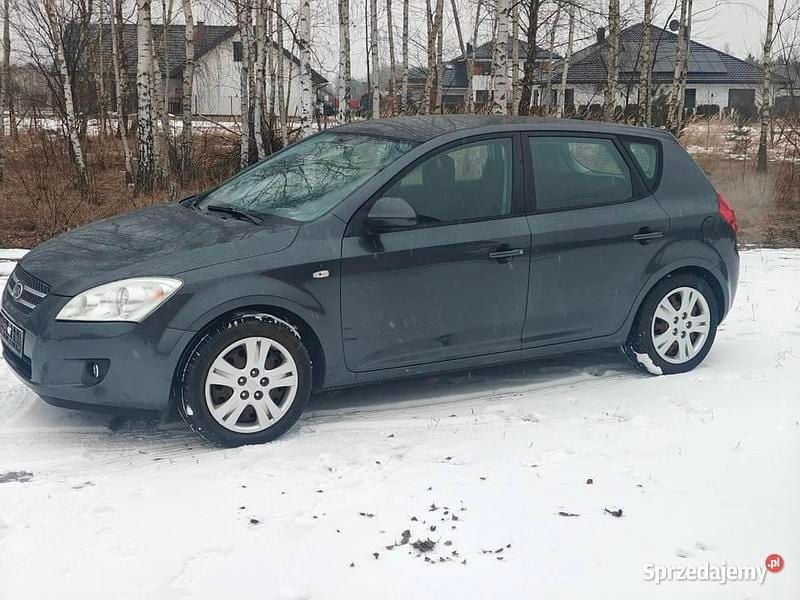 Używany Kia Ceed 109 KM (80 kW) 2008 Hatchback