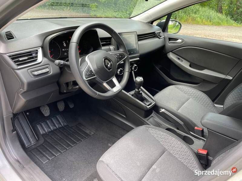 Używany Renault Clio V Zen 2021 Srebrny Hatchback