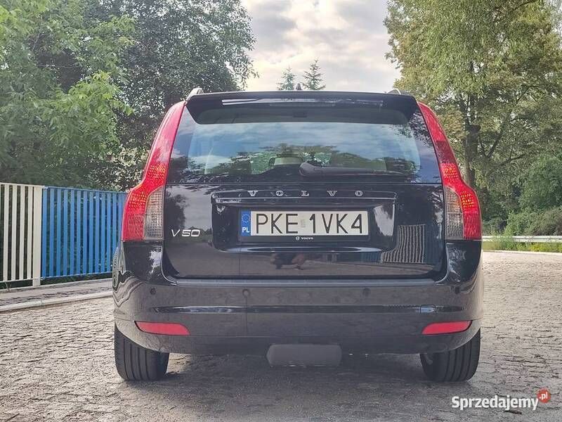 Używany Volvo V50 Business Edition 2011 Czarny Kombi