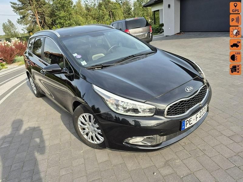 Czarny (metalik) Używany 2013 Kia Ceed 2 Kombi | 30 900 zł (Uczciwa cena) - Obraz 1/4