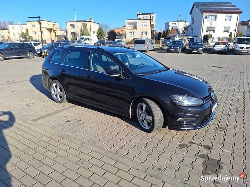 Czarny Używany 2016 VW Golf VII Kombi | 37 500 zł (Dobra cena) - Obraz 1/4