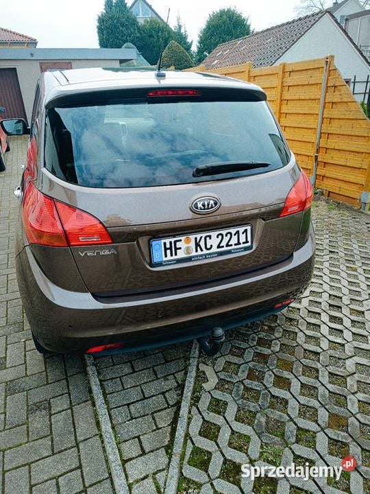 Brązowy Używany 2012 Kia Venga 2 Hatchback | 25 000 zł - Obraz 1/4