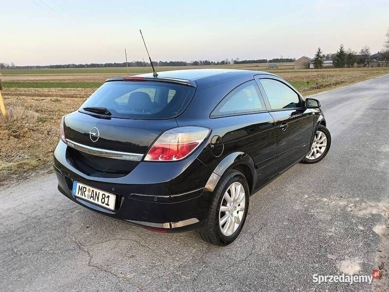 Używany Opel Astra GTC 2009