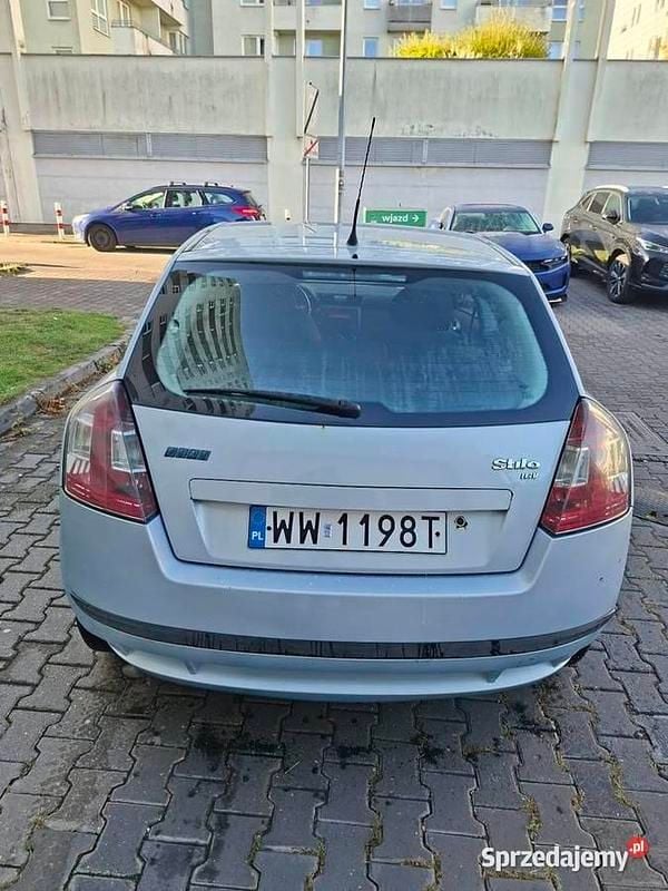 Używany 2003 Fiat Stilo Hatchback | 1000 zł (Dobra cena) - Obraz 1/4