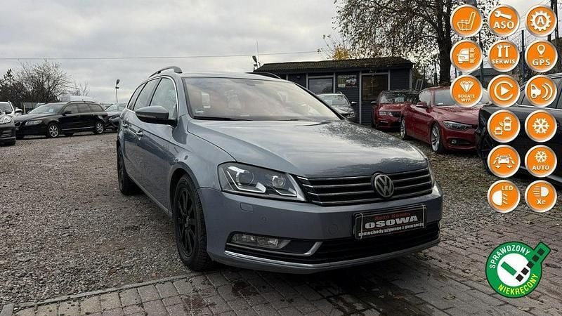 Niebieski Używany 2011 VW Passat R Kombi | 29 999 zł (Dobra cena) - Obraz 1/4