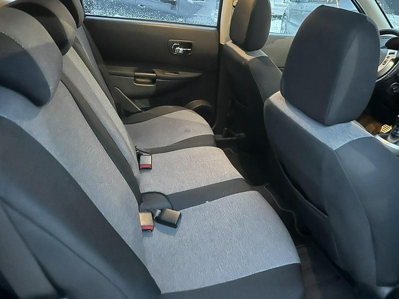 Używany Nissan Qashqai +2 141 KM (103 kW) 2011 Czarny SUV