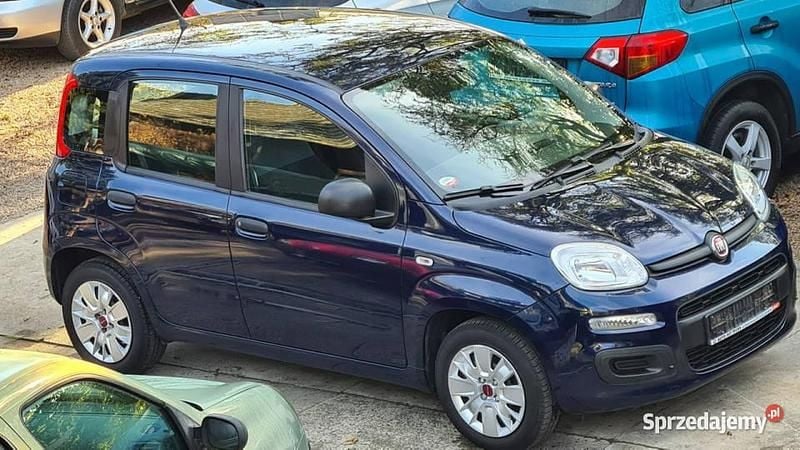 Granatowy Używany 2016 Fiat Panda Hatchback | 34 700 zł - Obraz 1/4