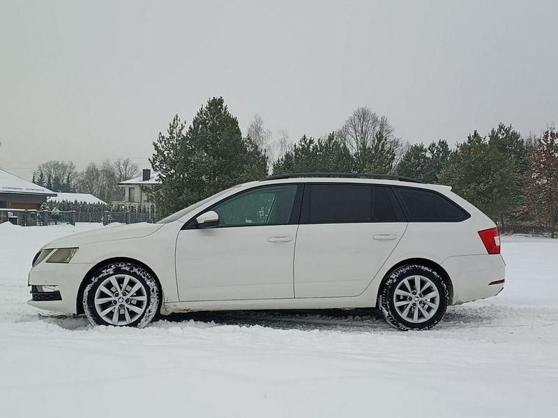 Używany Skoda Octavia 2017 Biały Kombi
