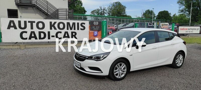 Biały Używany 2017 Opel Astra Hatchback | 42 900 zł (Uczciwa cena) - Obraz 1/4