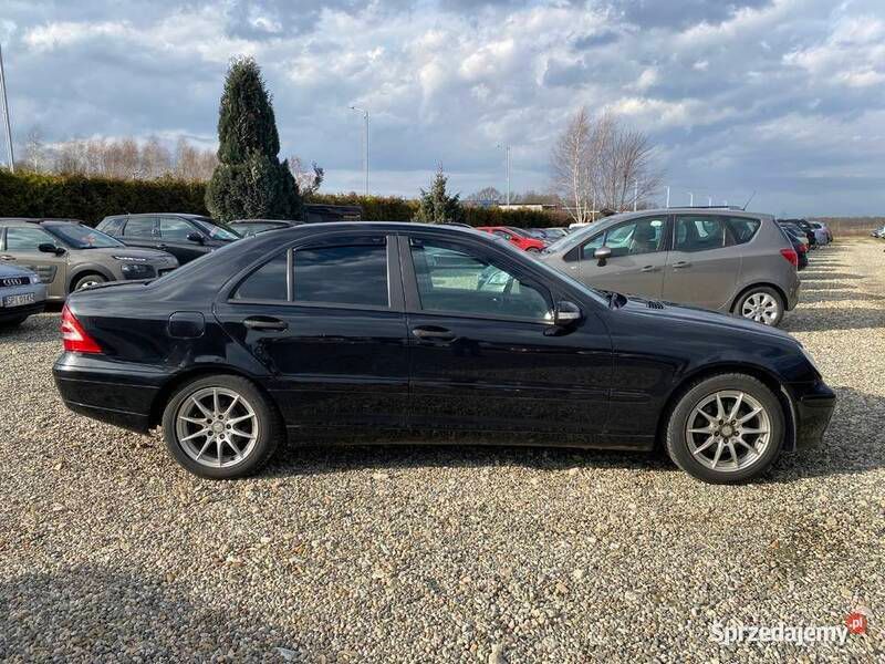 Używany Mercedes C200 2006 Czarny Sedan/Limuzyna