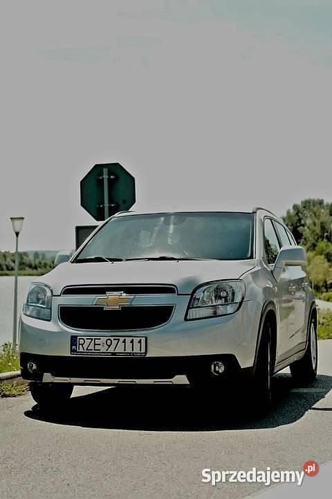 Używany Chevrolet Orlando LTZ 2012 Srebrny Minivan