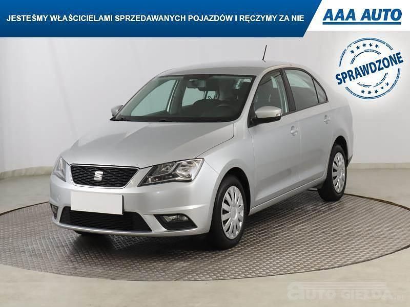 Używany Seat Toledo 95 KM (69 kW) 2018 Srebrny Hatchback