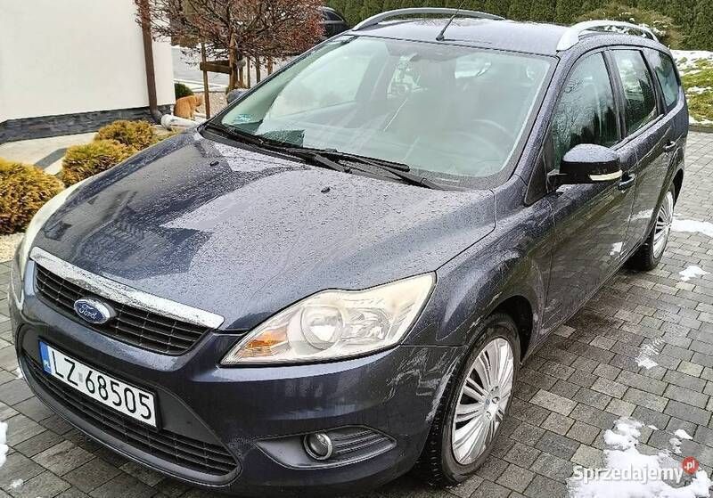 Używany Ford Focus 2009 Granatowy Kombi