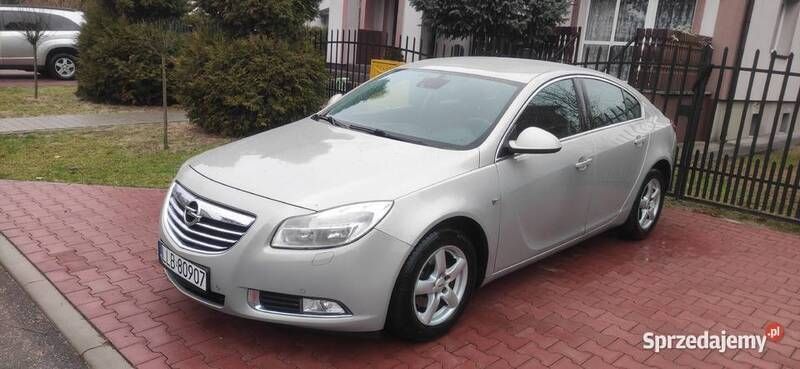 Używany Opel Insignia 180 KM (132 kW) 2010
