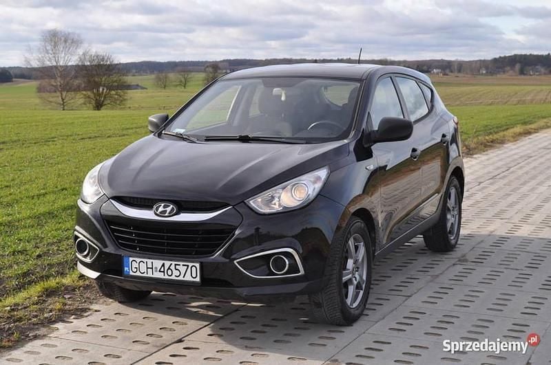 Czarny Używany 2011 Hyundai ix35 SUV | 34 900 zł (Uczciwa cena) - Obraz 1/4