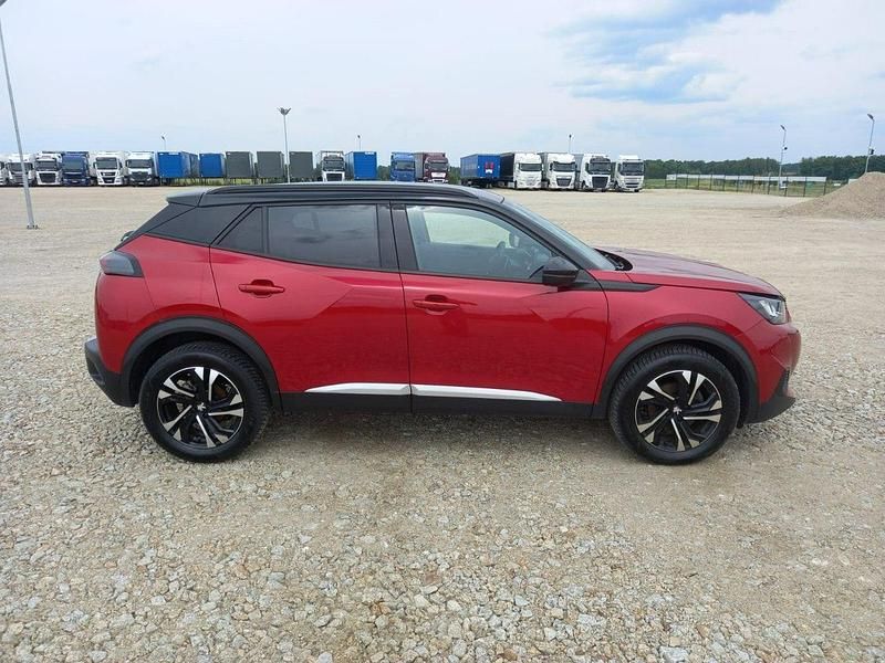 Używany Peugeot 2008 131 KM (96 kW) 2023 Czerwony SUV