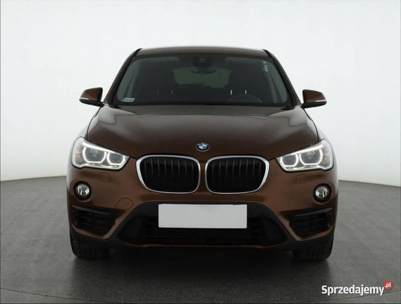 Złoty Używany 2015 BMW X1 SUV | 71 999 zł (Dość drogi) - Obraz 1/4