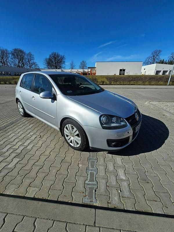 Używany VW Golf V 140 KM (102 kW) 2007 Srebrny Hatchback