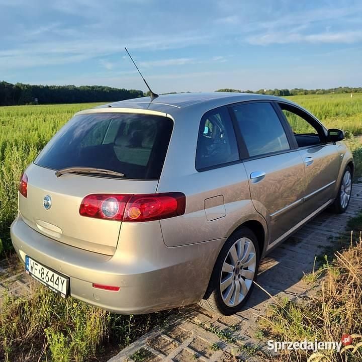 Używany Fiat Croma 2005 Złoty Kombi