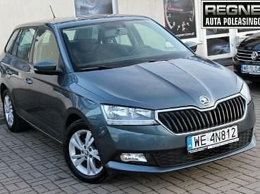 Szary Używany 2021 Skoda Fabia Ambition Kombi | 36 900 zł (Uczciwa cena) - Obraz 1/4