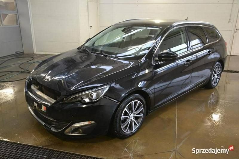 Używany Peugeot 308 2015 Czarny Kombi